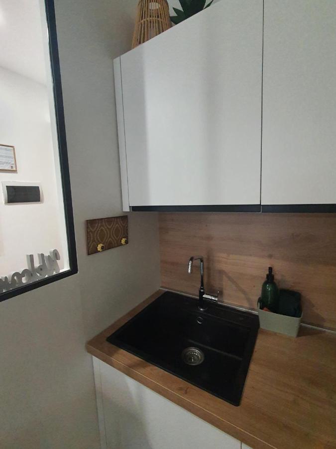 Nelson Apartment ลีโมเนซุลการ์ดา ภายนอก รูปภาพ